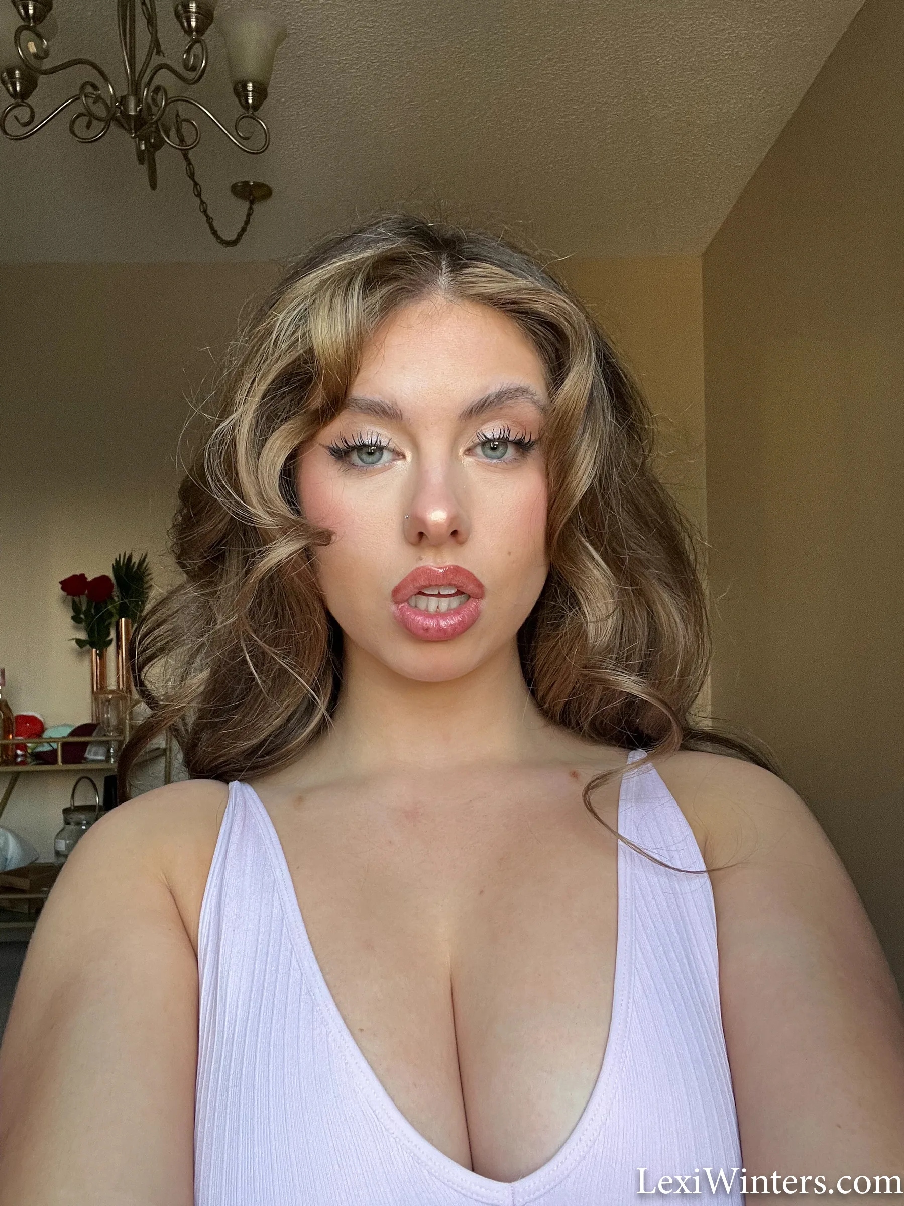 Model, Influencer, and TikTok Star Lexi Winters Would Like to Share Some Sexy Exclusive Content